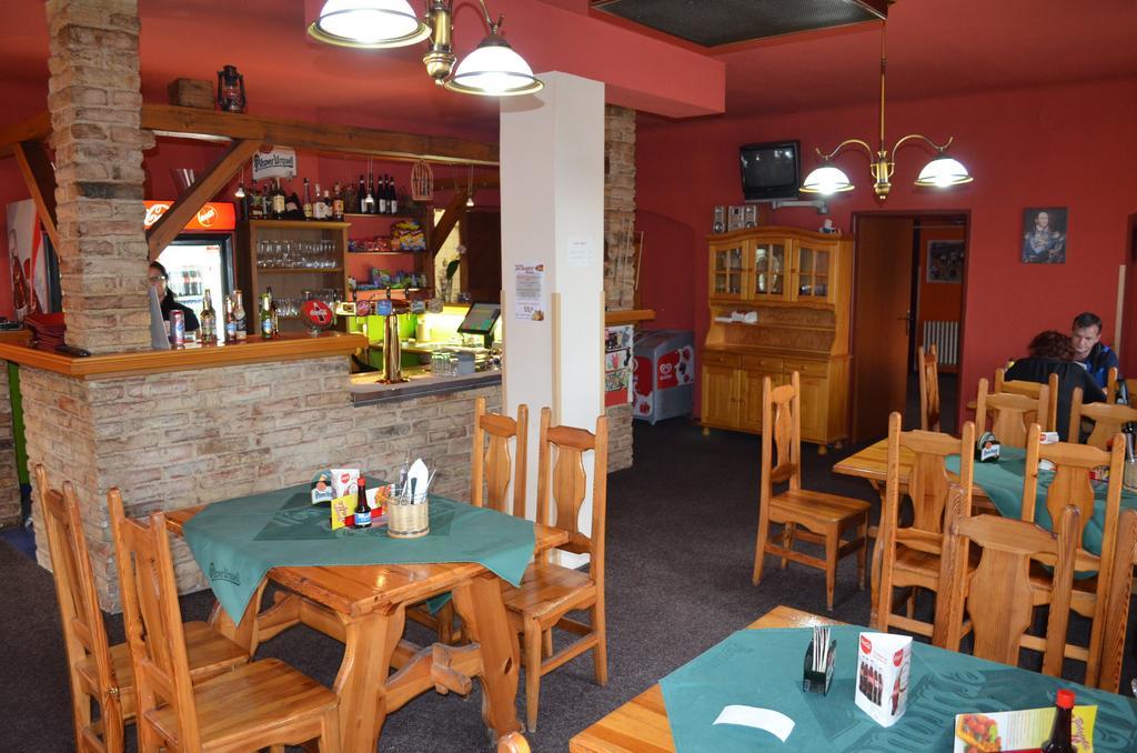 Chlumec  娜博杰斯莫特瑞斯特旅馆酒店 外观 照片